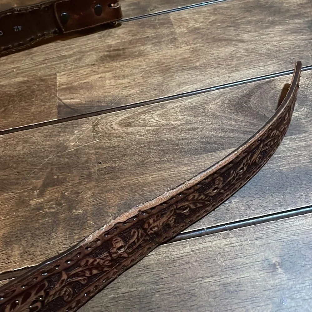 Women’s Tony‎ Lama leather belt size 42
